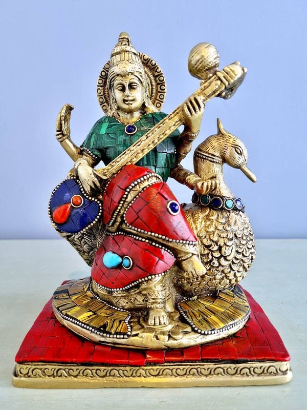 Sarasvati beeld op gans 18 cm