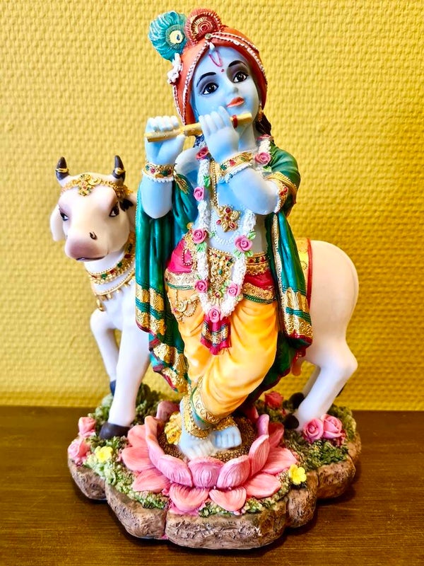 Krishna met koe 24 cm