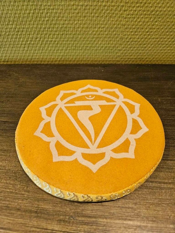 Derde Chakra kussen 14,5 cm