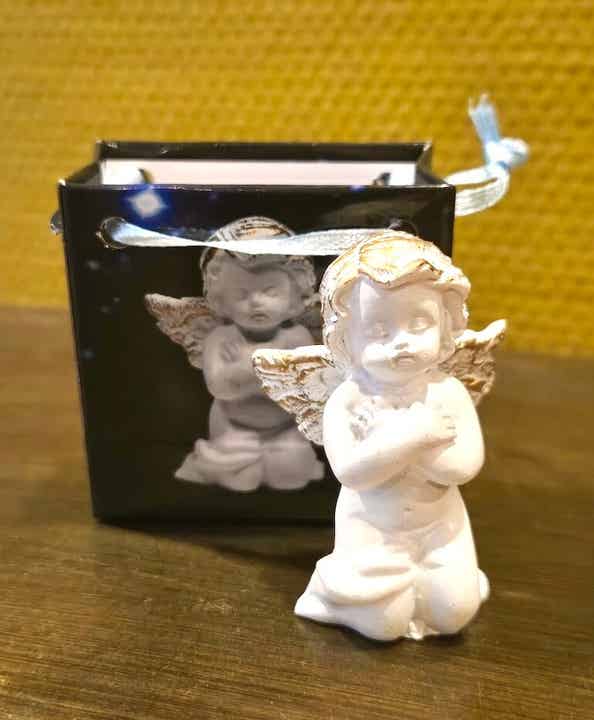 Engel beeldje als geschenk