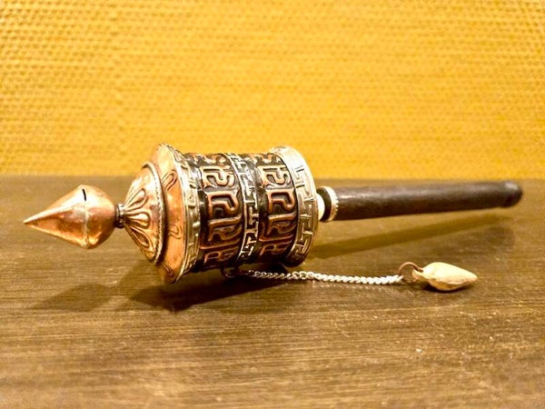 Gebedsmolen met tekstrol 21 cm