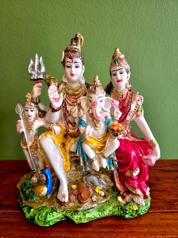Shiva en familie beeld 14 cm