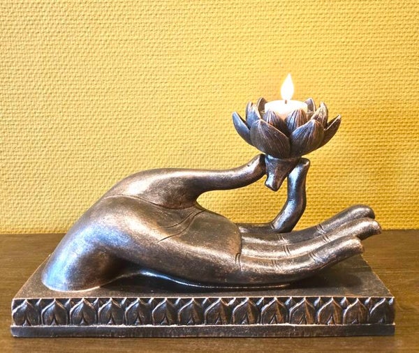 Boeddhahand theelichthouder 30 cm