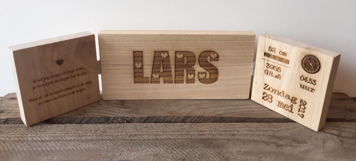 Geboortedrieluik in hout