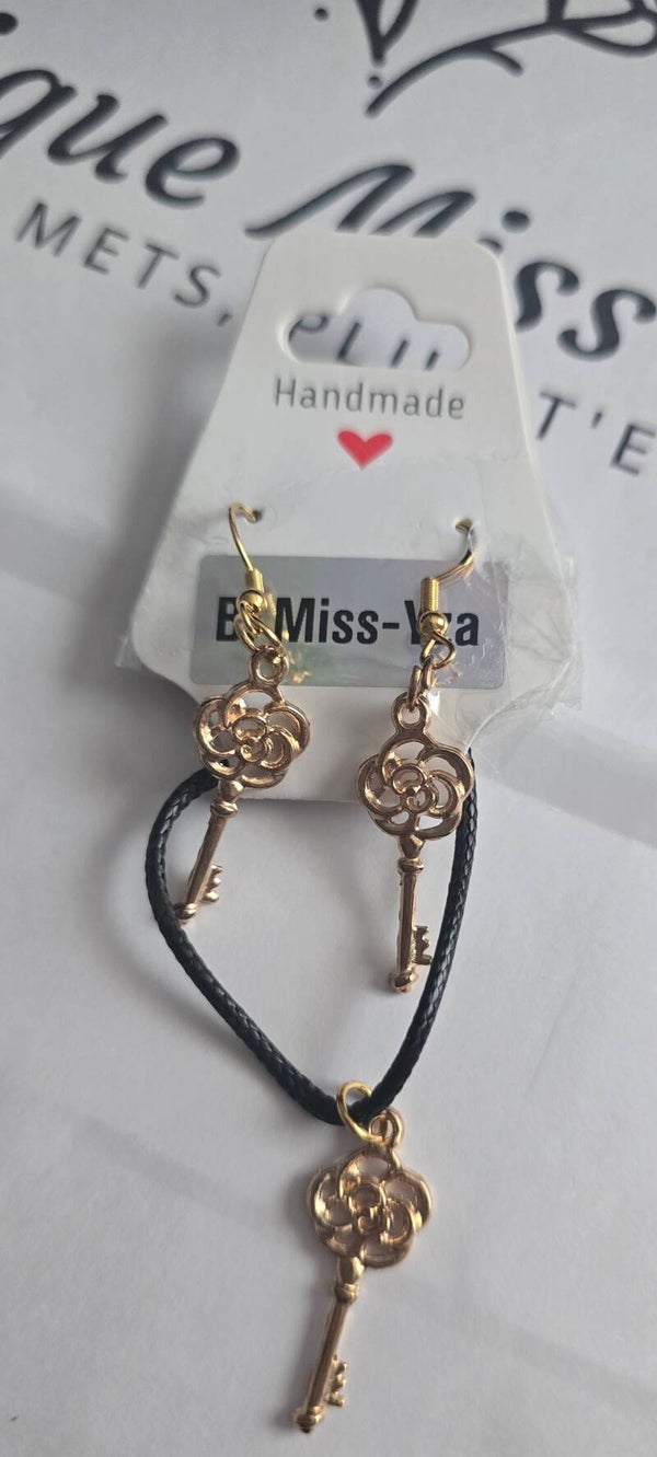 Ensemble de bijoux + Cadeau