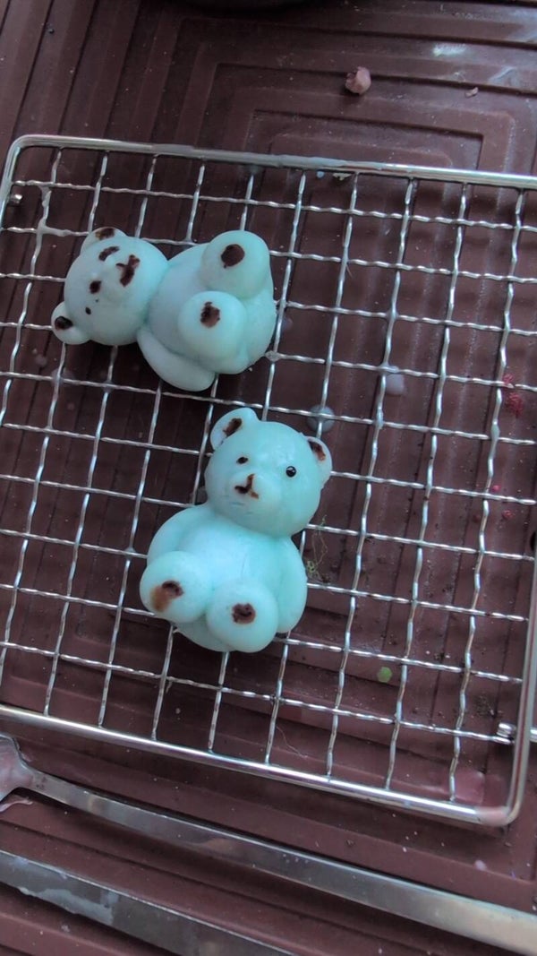 The peek-a-boos