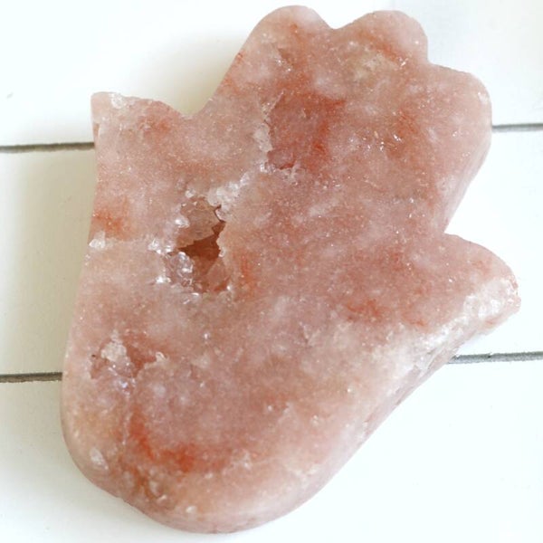 Roze amethist hamsa carving