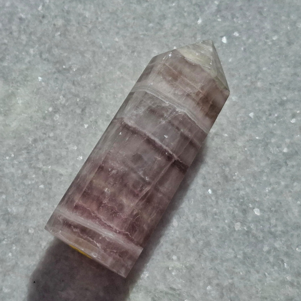 Yttrium fluoriet toren