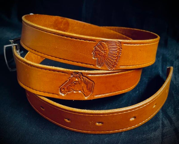 Riem Indian & horse cognac 35mm