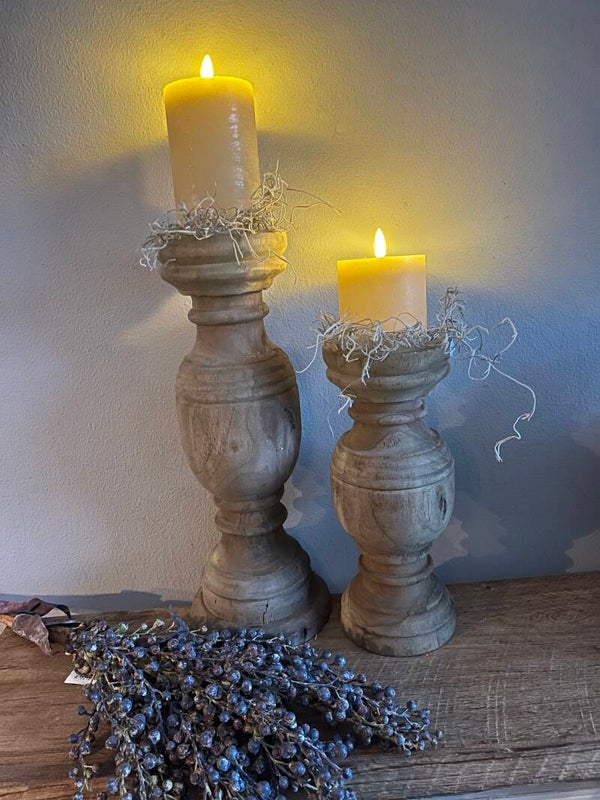 Robuuste houten kandelaar