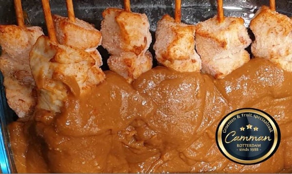 2021 Kip-Saté menu met bami