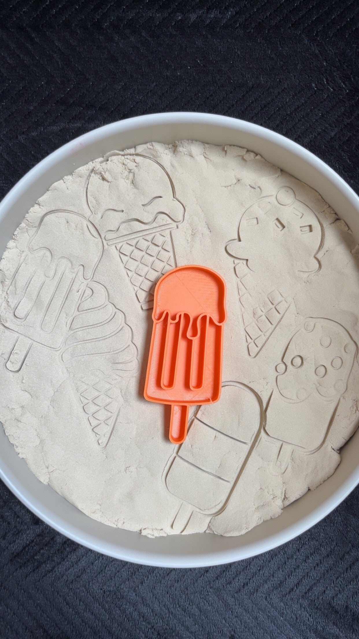 Vulvorm ijsje pasteloranje