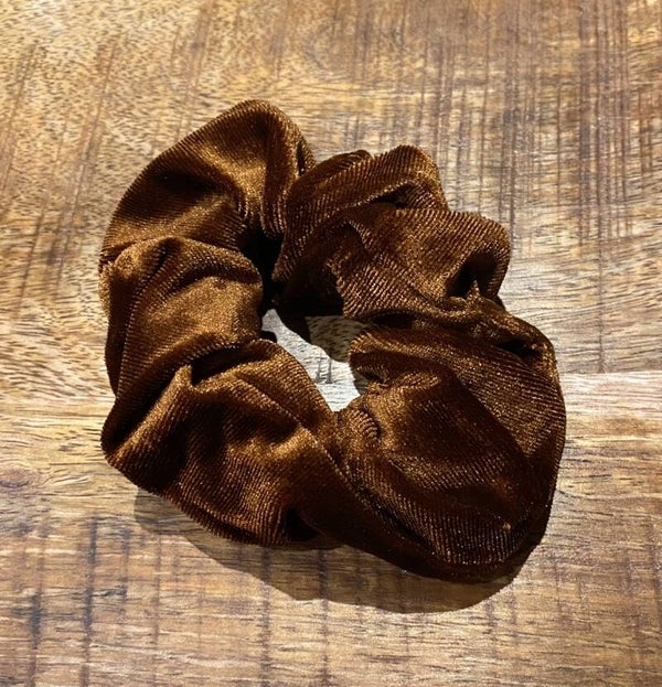 Scrunchie velvet bruin