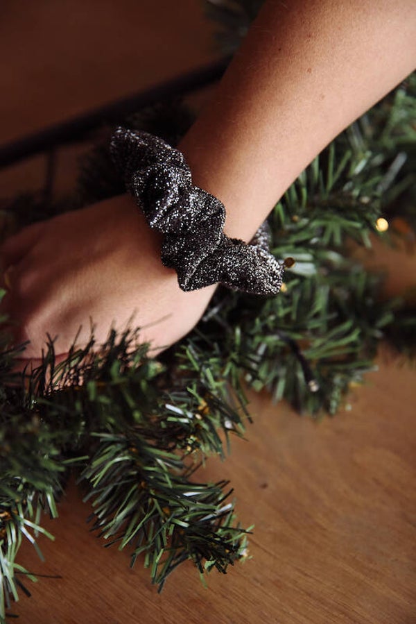 Hairjewelz scrunchie original X-mas black