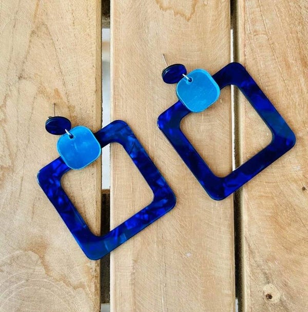 Oorbellen Madelinde blauw metallic