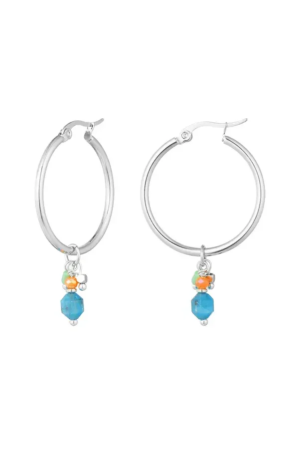 Hoops met blauw steentje zilver