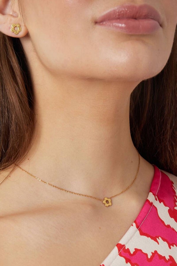 Ketting met bloempje