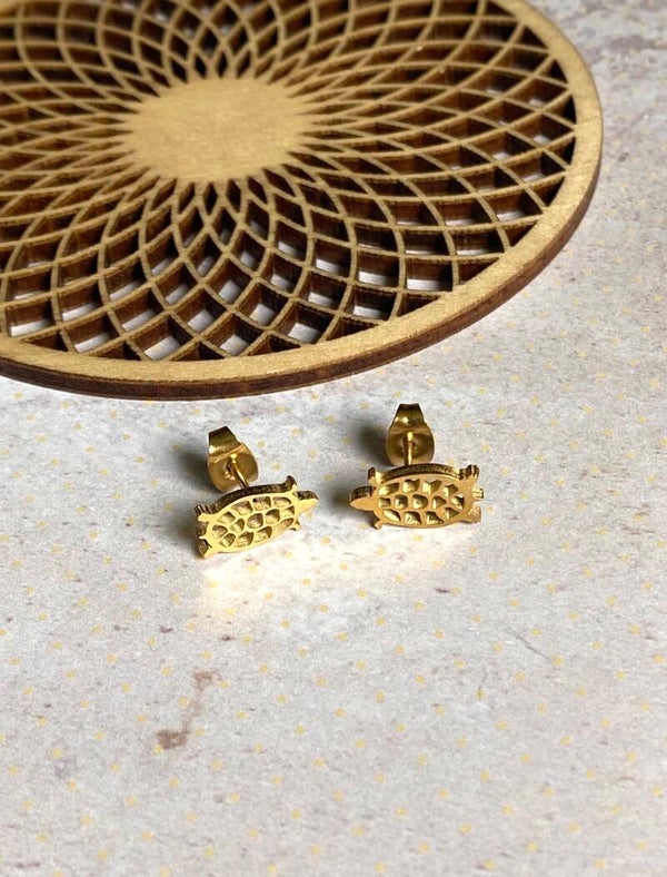 Studs tubby turtle goud