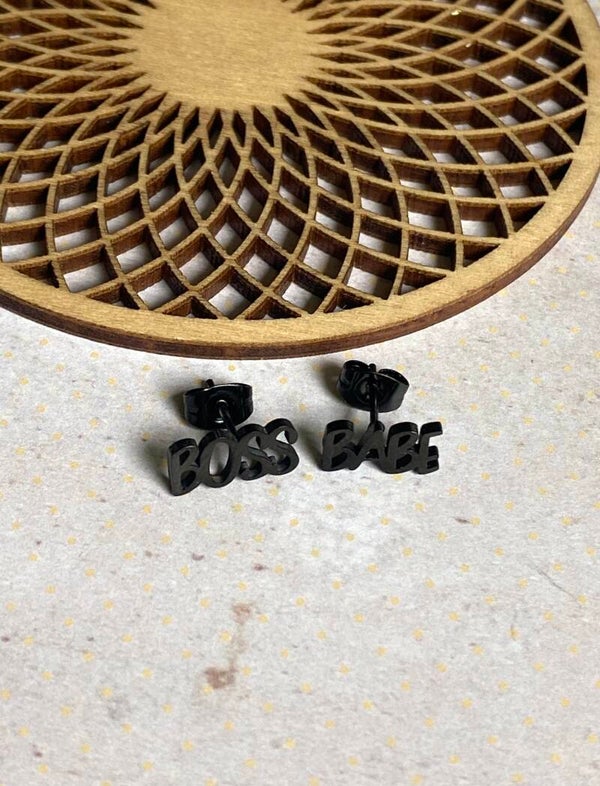 Studs boss babe zwart