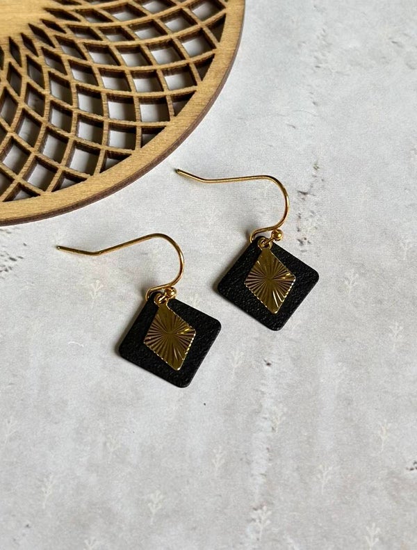 Oorbellen Sarina zwart - goud