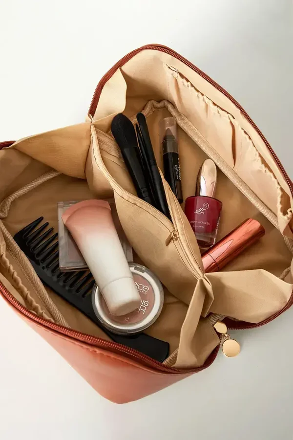 Make-up tas vegan cognac
