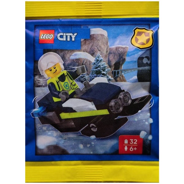 Lego police officer with Snowmobile L0002220