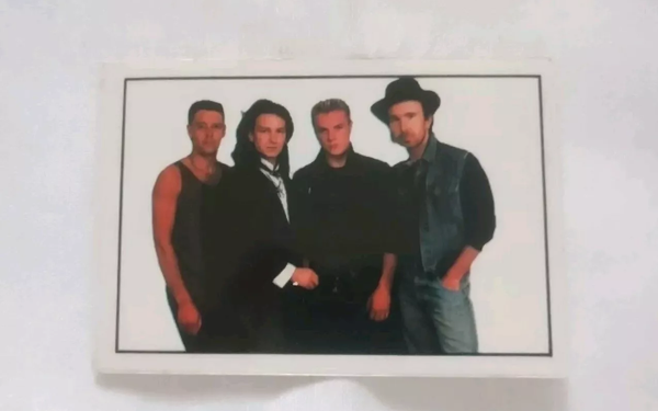 FIGURINA ROCK COLLECTION   VALLARDI   N° 143   U2   1987