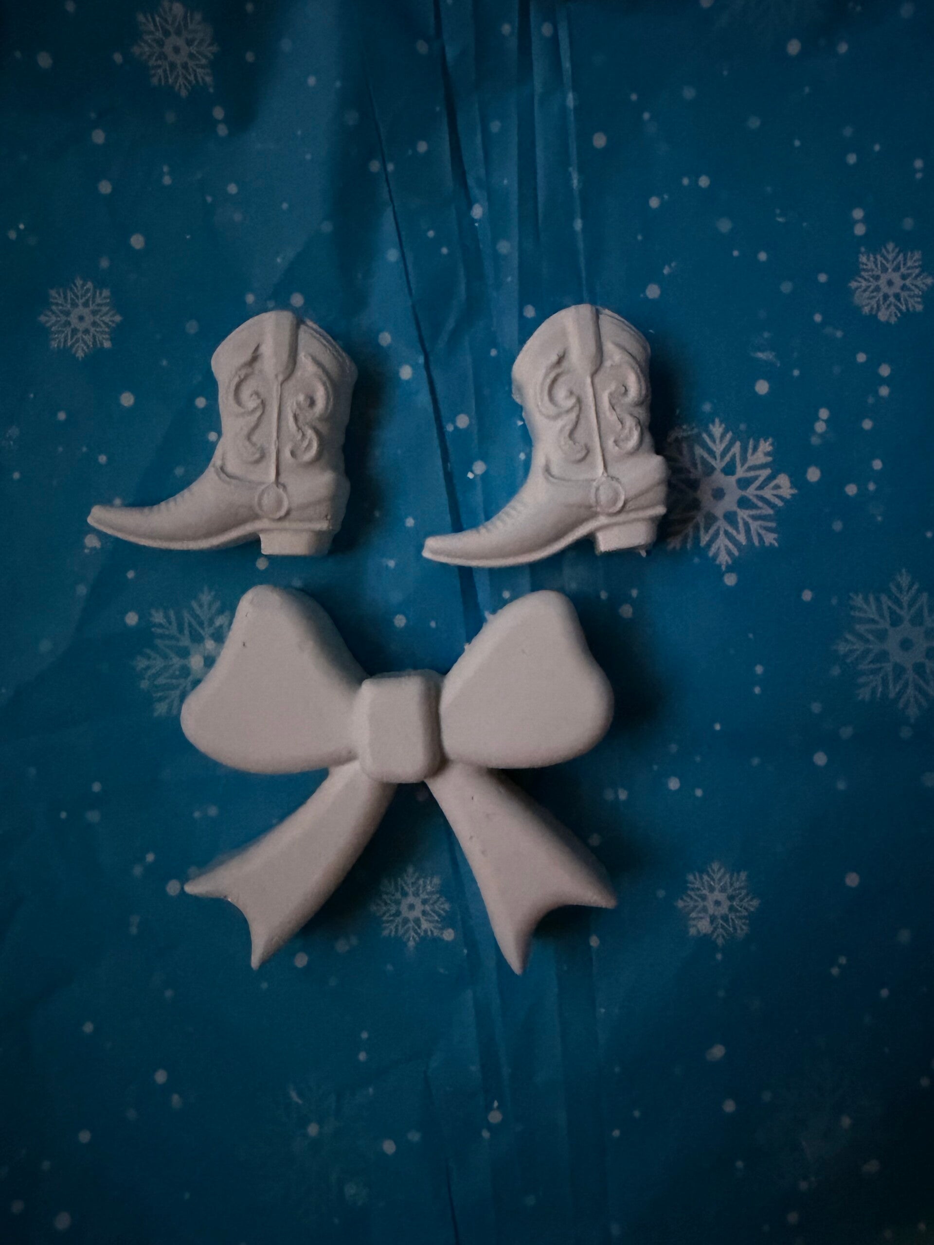 Bows & Boots