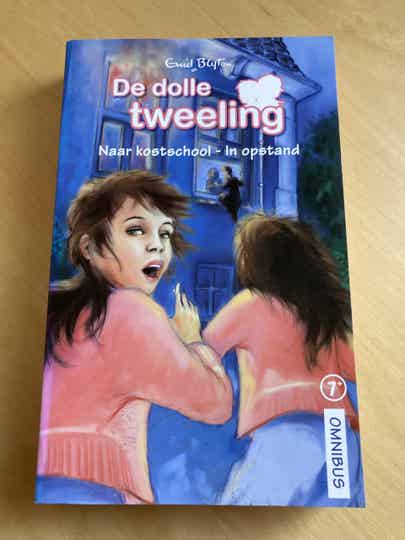 Enid Blyton - De dolle tweeling naar kostschool & In opstand