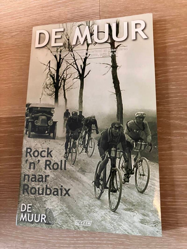 Mart Smeets, Bert Wagendorp e.a. - De Muur 24