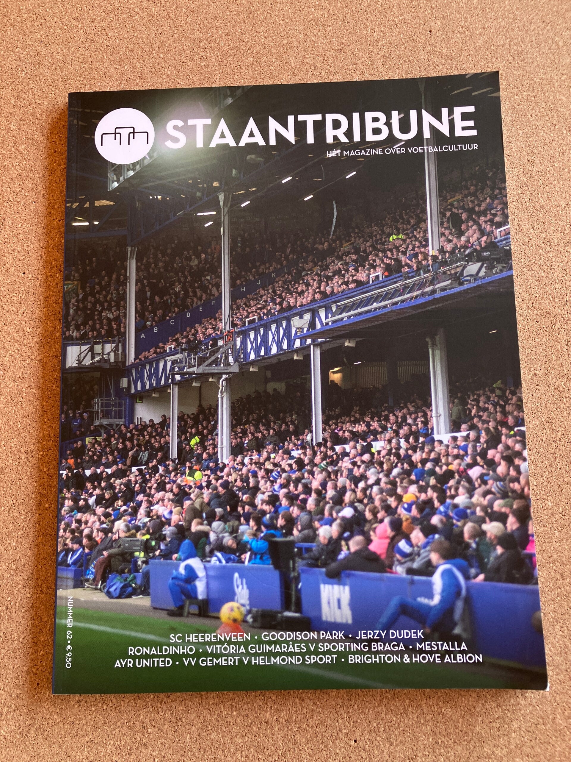 Staantribune 62