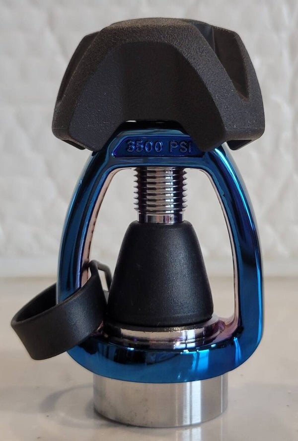 NEX Underwater DIN to Yoke Adaptor