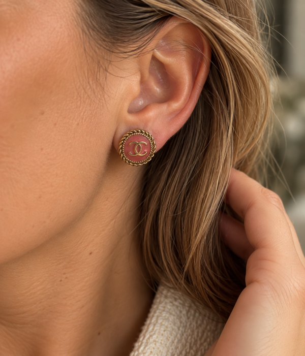 Vintage pink stud earring