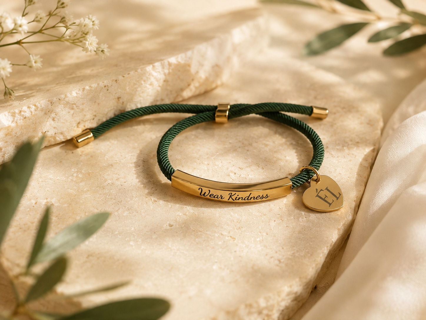 Statement armband