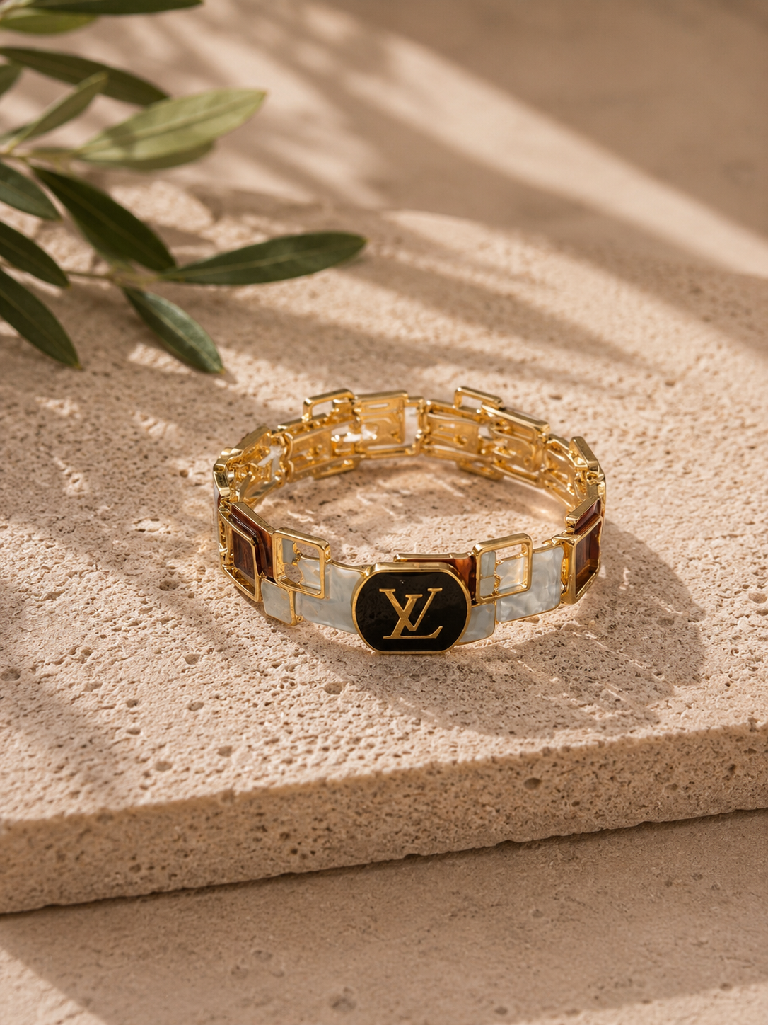 LV knoop armband