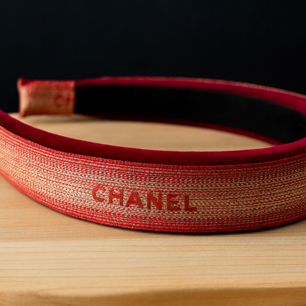 upcycled chanel haarband