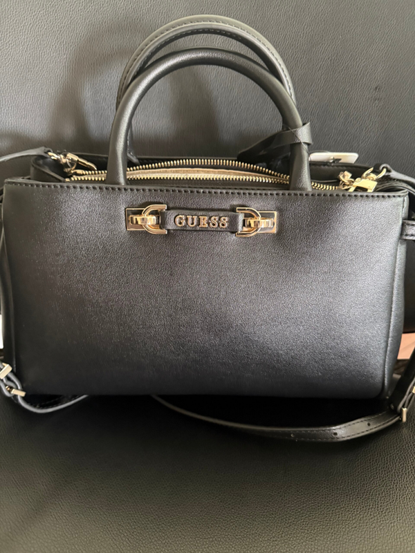 Guess bag (Copy)