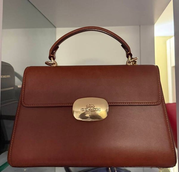 Elisa Coach