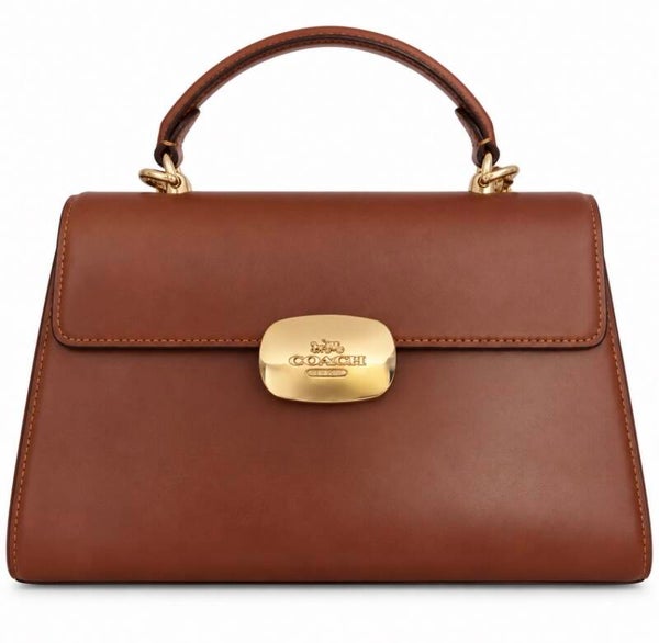 Elisa Coach