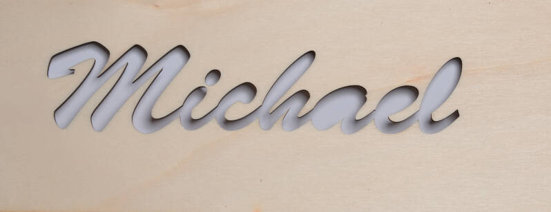 Name-aus-Sperrholz