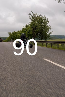 f0b6ce6e-55f5-43b7-ac2f-96d3535508d8-2-standard.jpg