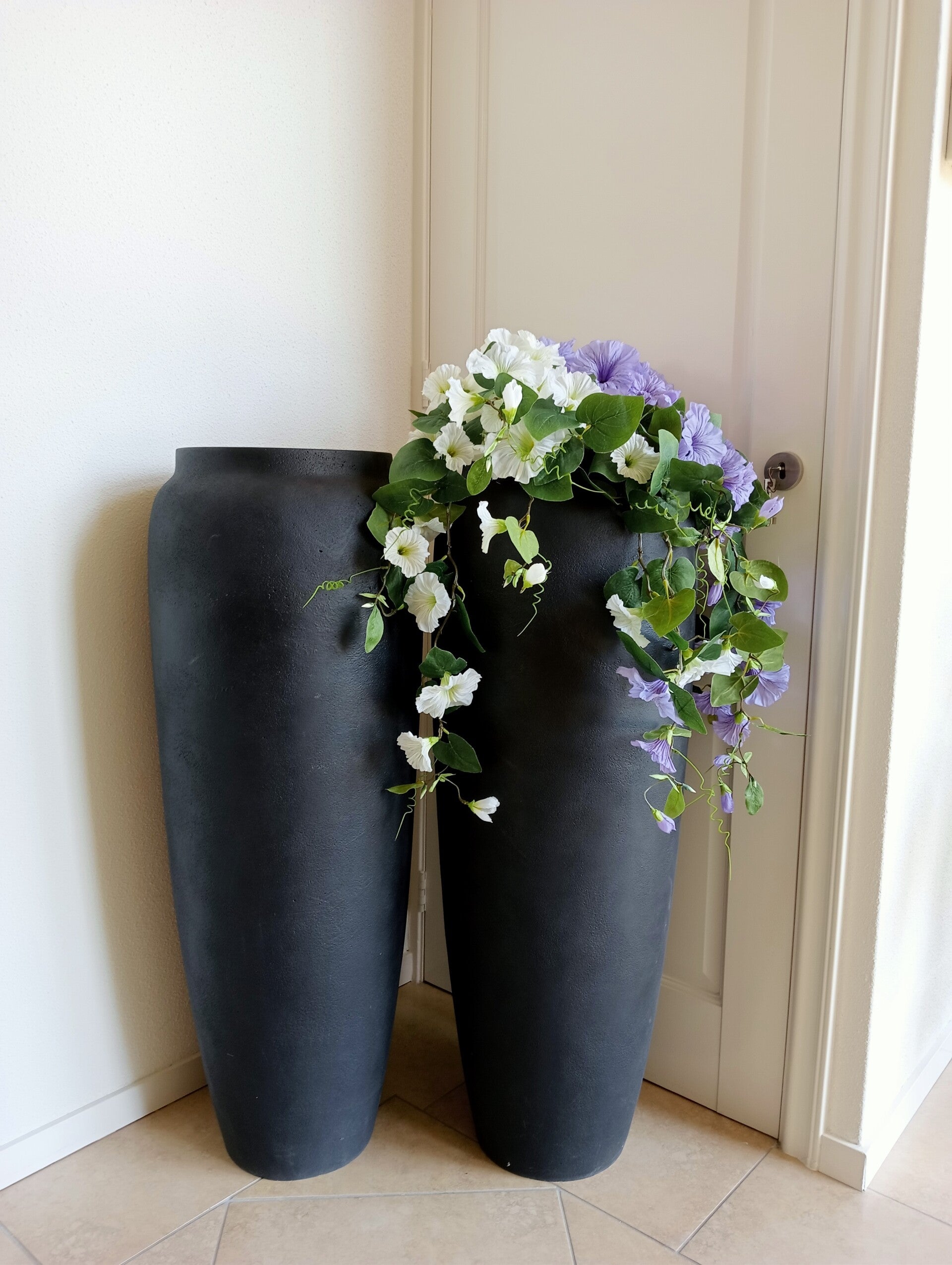 Vase The World – Hoge design bloempot (Ø37 x H100 cm)