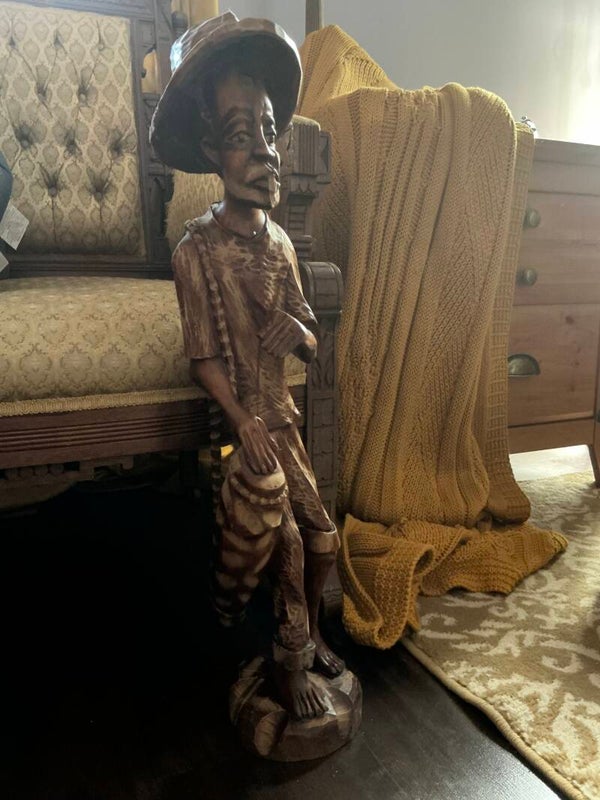 Sculpture en bois Homme au tambour