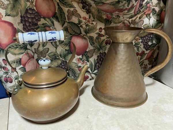 Ensemble Bouilloire a the et vase a eau