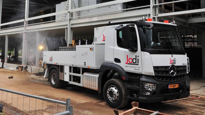 Jadi, mercedes truck