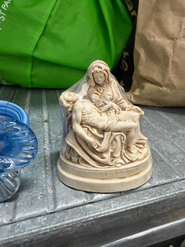 La Pieta Miniature - Religious