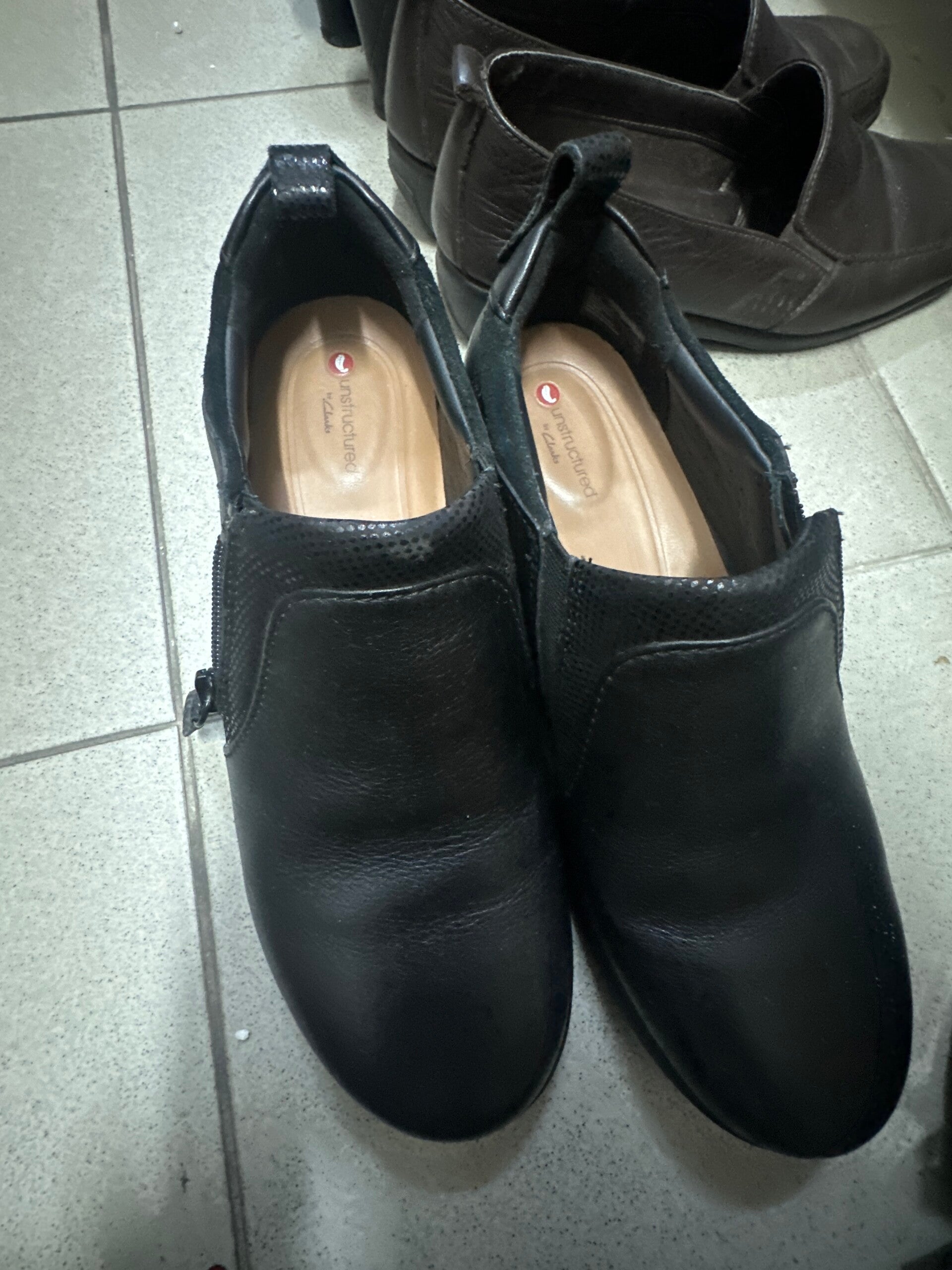 Women Clarks Shoes - Size 37