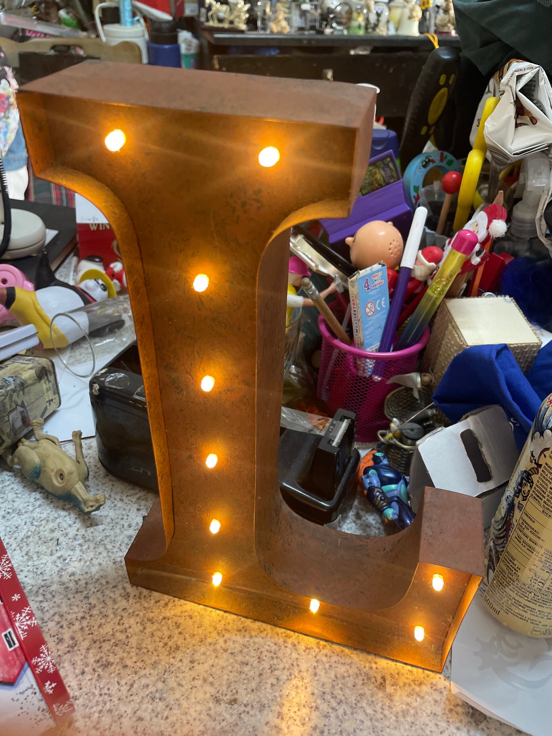 L-Shaped Light - Electric