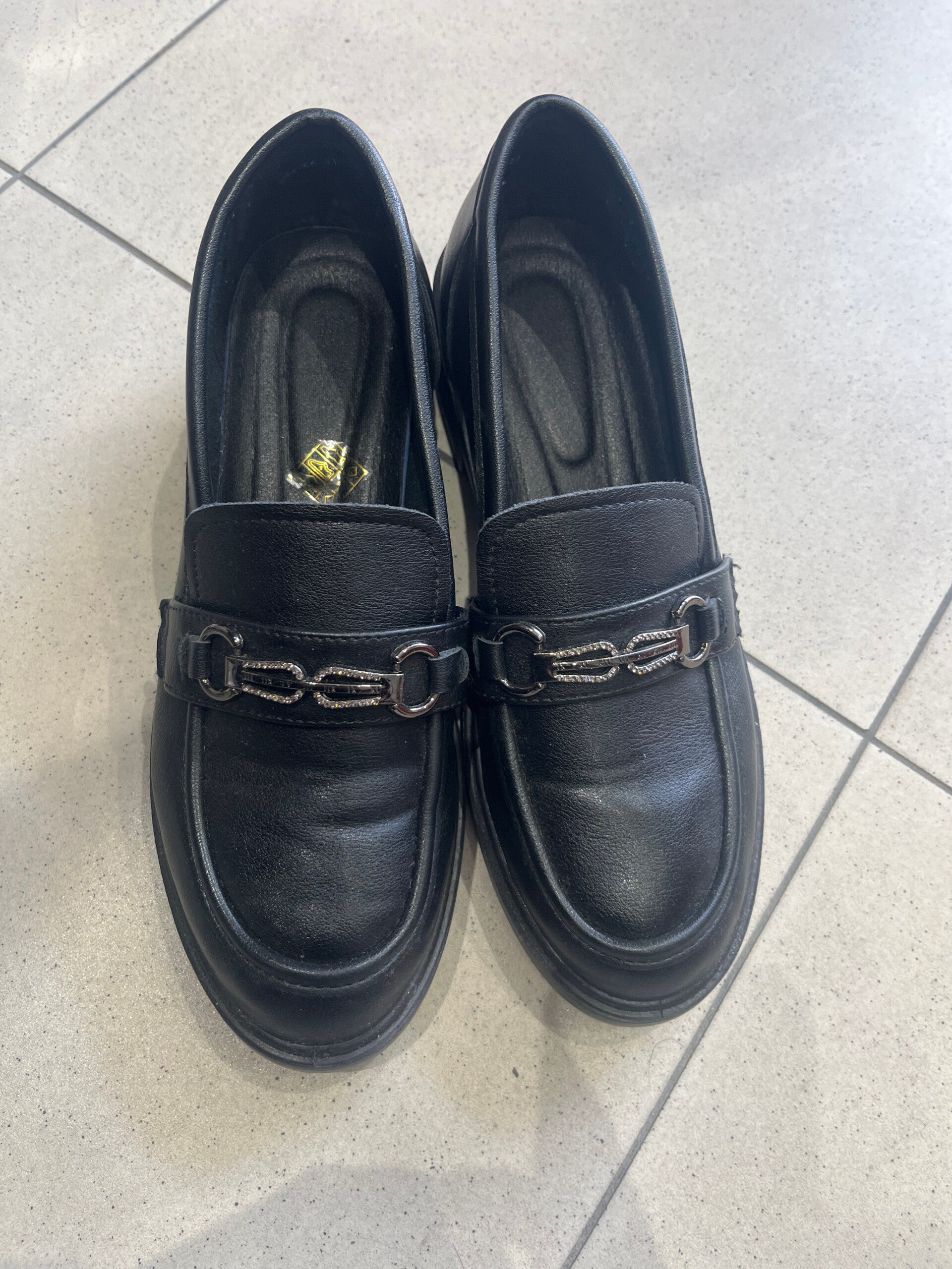 Women Shoes - Size 41