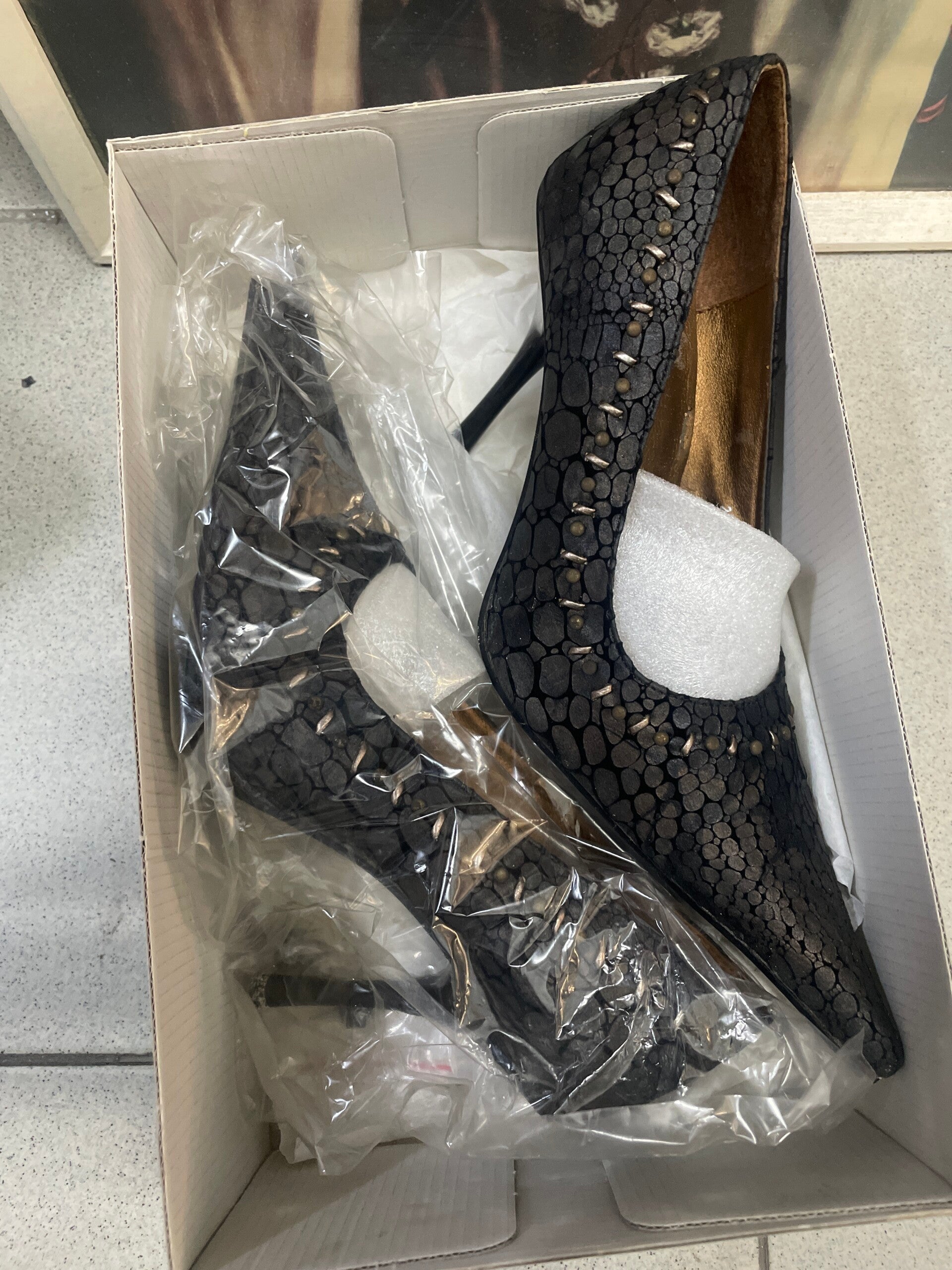 Women Stiletto - Size 37